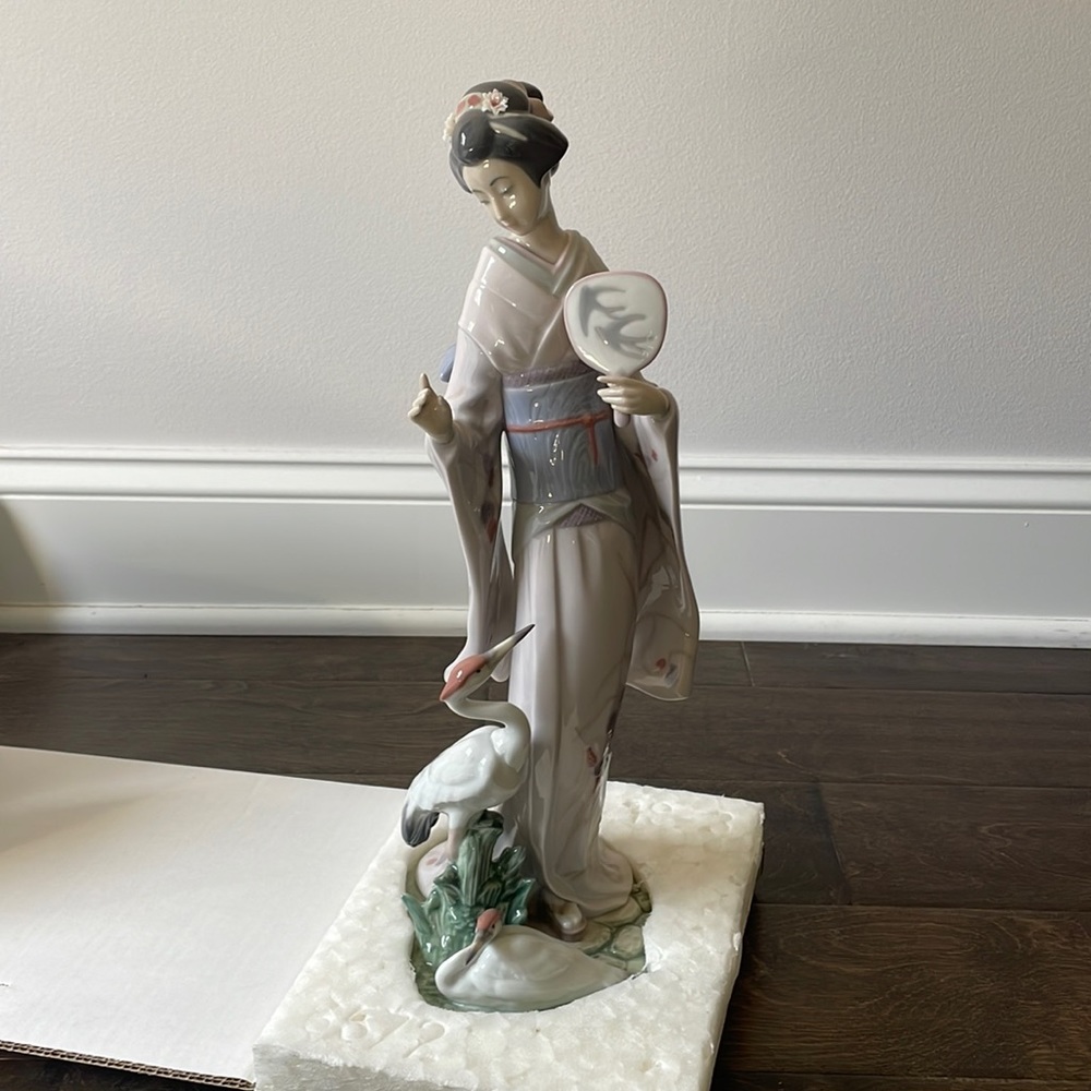 Lladro “IN TOUCH WITH NATURE”